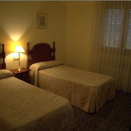 Hostal El Violi Cardona Exterior photo