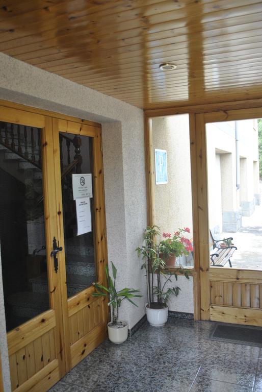 Hostal El Violi Cardona Exterior photo