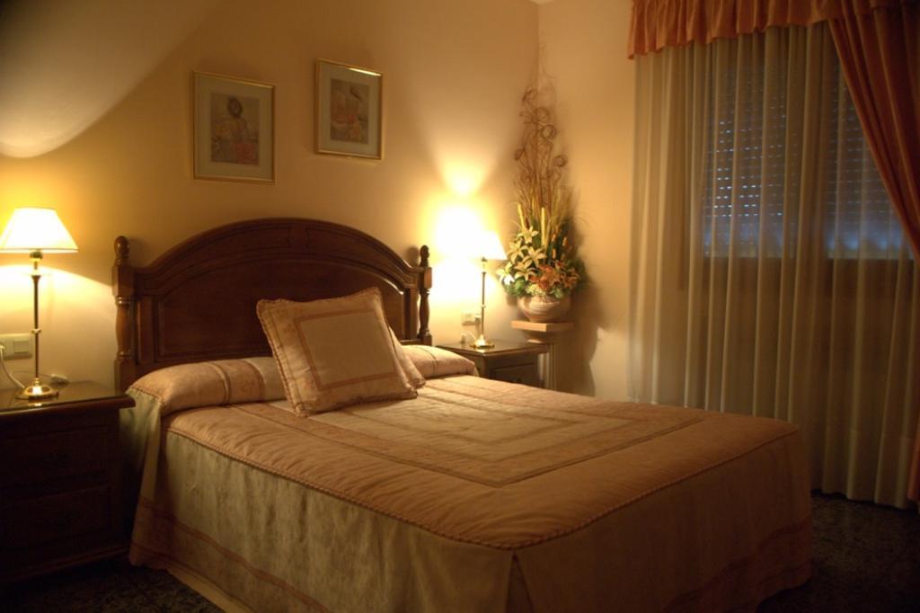 Hostal El Violi Cardona Room photo